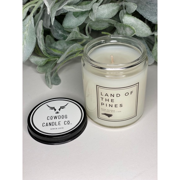 Land of the Pines - 8oz soy candle - Picture 2 of 3